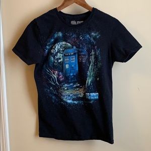 Doctor Who TARDIS t shirt size small